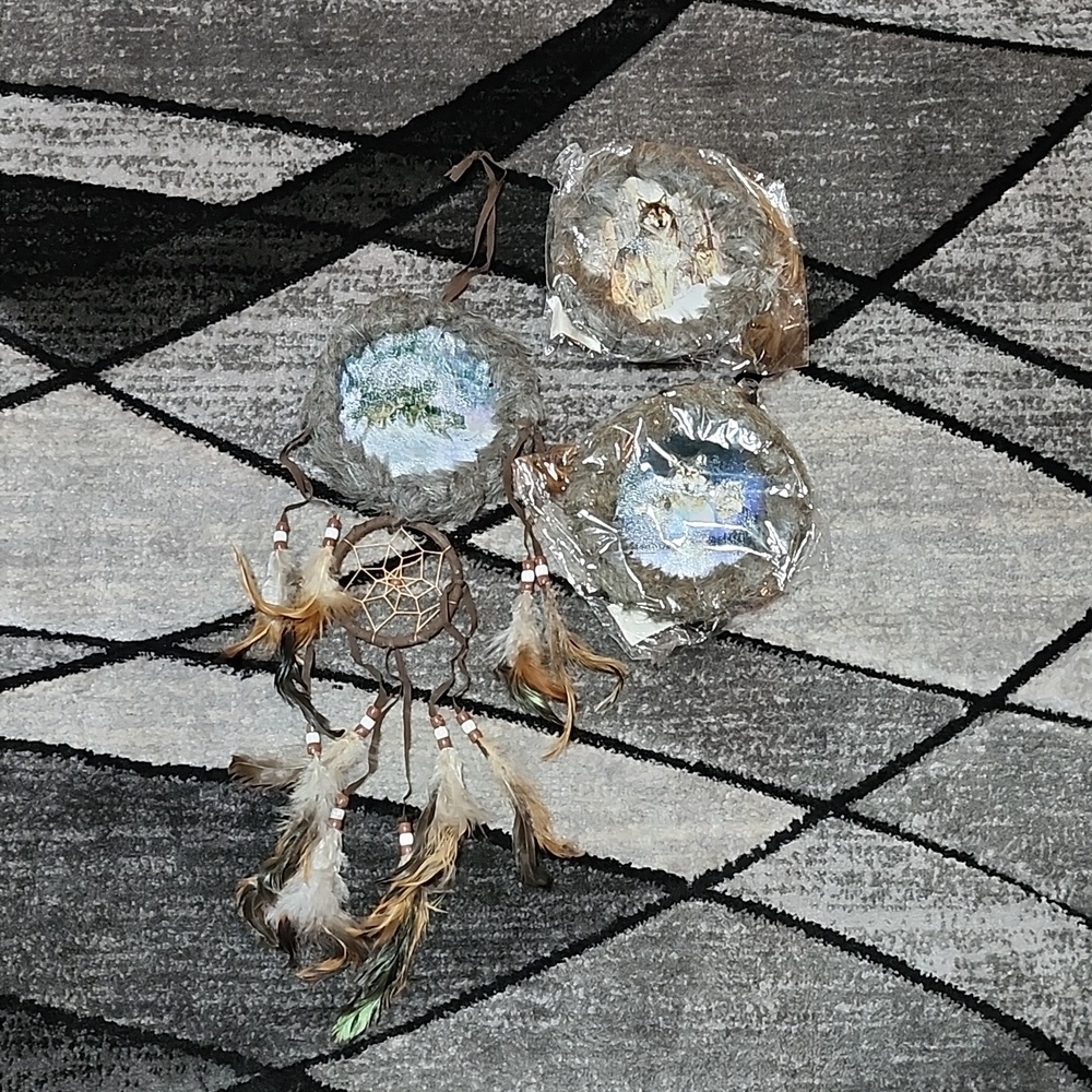 WOLF 🐺 DREAM CATCHERS FAUX FUR FEATHERS BEADS INDIAN WALL DECOR BUNDLE P
